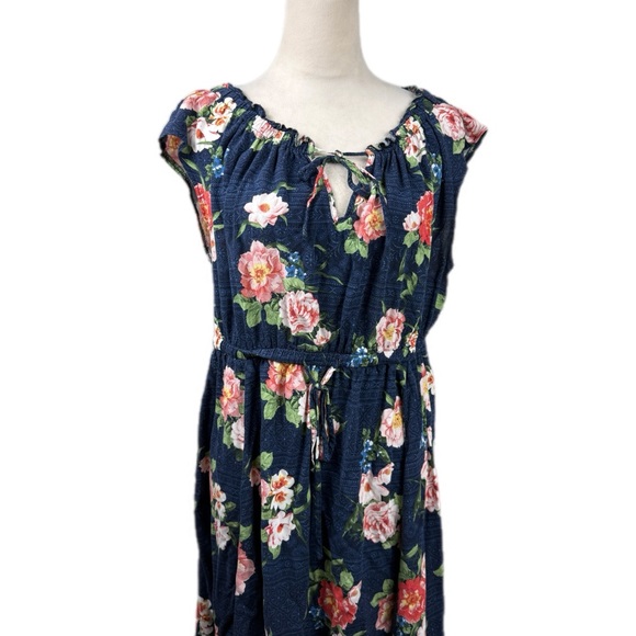 torrid Dresses & Skirts - Torrid Navy Blue challis tie front skater dress size 1-1X/14-16